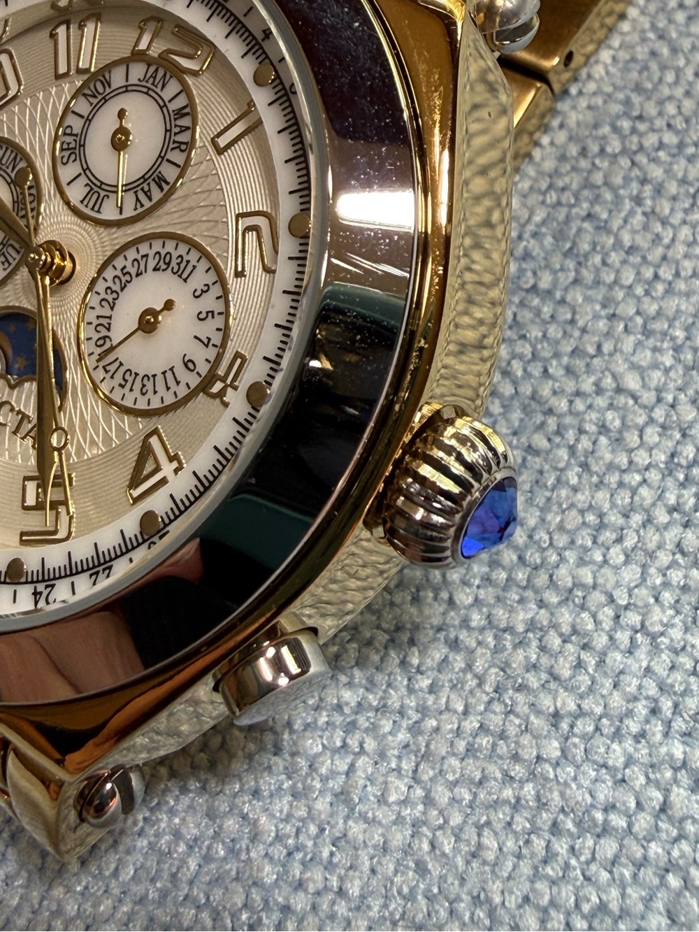 Invicta Specialty Collection 15087 View 3